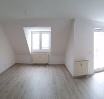 Wunderschöne 1 Zimmer Dachgeschoss-Wohnung zu vermieten - Chemnitz Schloßchemnitz