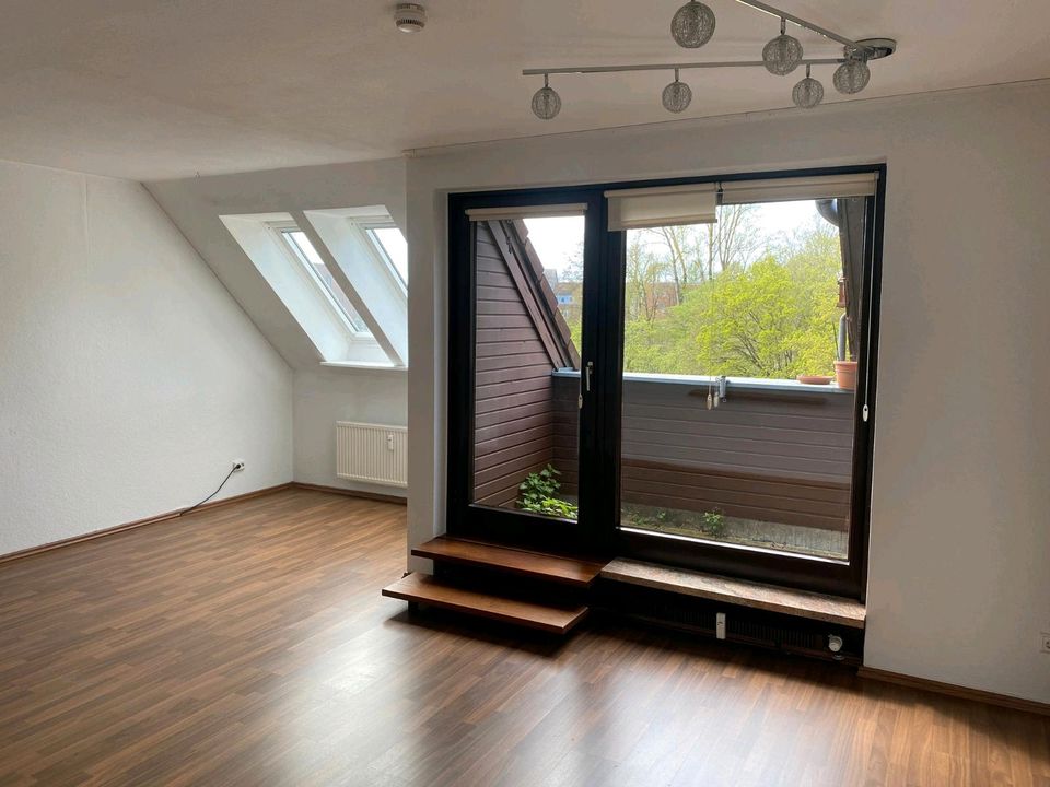 1 Zimmer Wohnung in traumhafter Lage in Hannover -Döhren