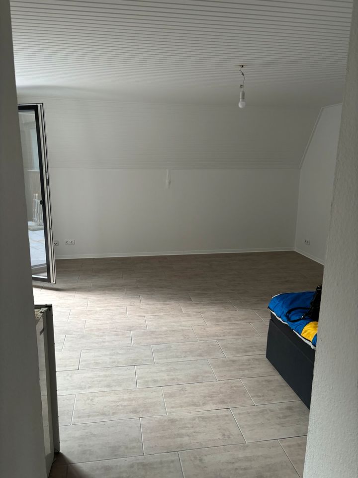 Kleine 1 Zimmer Wohnung im Zentrum von Burgdorf - Uetze