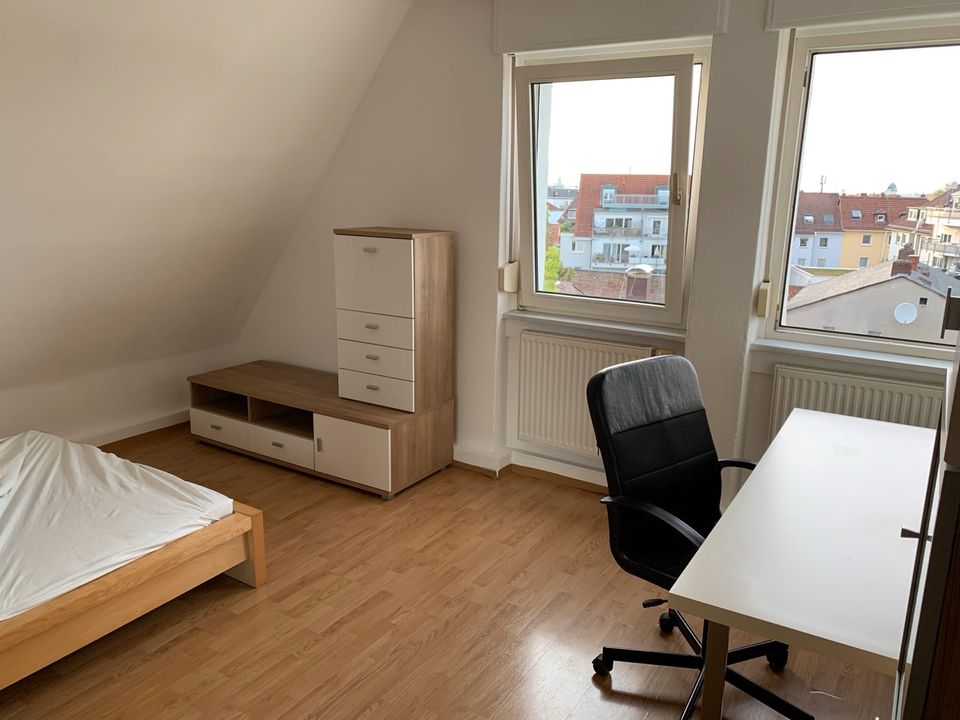 Gemütliches WG-Zimmer in perfekter Lage (warm + Strom + Internet) - Darmstadt