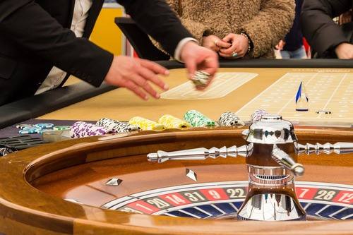 Roulette einfach erklärt - warum sich Roulette als WG Spiel eignet