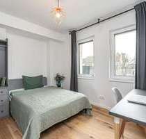 WG-Zimmer in Berlin 770,00 € 10.2 m²