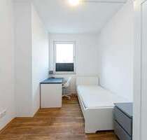 WG-Zimmer in Berlin 750,00 € 10.9 m²