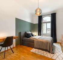 WG-Zimmer in Stuttgart 655,00 € 15 m²