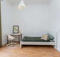 WG-Zimmer in Berlin 680,00 € 13 m²