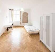 WG-Zimmer in München 975,00 € 17 m²