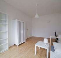 WG-Zimmer in München 900,00 € 18 m²