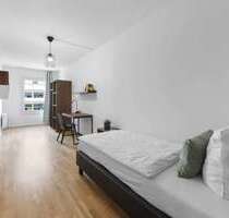 WG-Zimmer in Berlin 810,00 € 14 m²