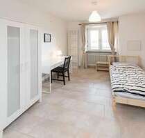 WG-Zimmer in München 925,00 € 13 m²