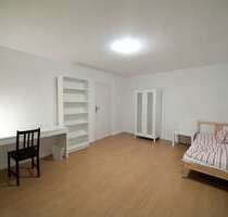 WG-Zimmer in München 925,00 € 14 m²