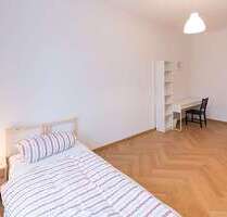 WG-Zimmer in München 900,00 € 18 m²