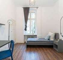 WG-Zimmer in Berlin 680,00 € 12 m²