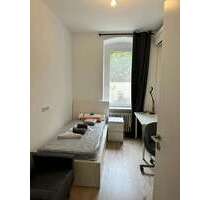 WG-Zimmer in Berlin 450,00 € 9.5 m²