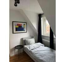 WG-Zimmer in Düsseldorf 700,00 € 15 m²