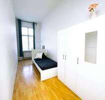 WG-Zimmer in Berlin 700,00 € 12 m²