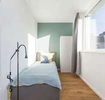 WG-Zimmer in Berlin 680,00 € 10 m²