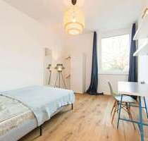 WG-Zimmer in Berlin 700,00 € 13 m²