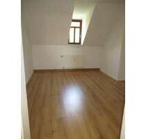 Frei ab 1.9.24 LAMINAT Bad mit Fenster wg-gerecht ** - Chemnitz Gablenz 240