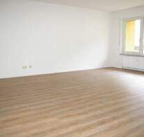 RENOVIERT! Helle 2 Zimmer Wohnung mit EBK und Balkon in NürnbergNibelungen