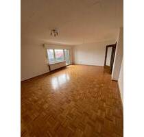 Geräumige 4-Zimmer Wohnung mit Balkon! - Erwitte Bad Westernkotten