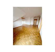 Helle 3-Zimmer Dachgeschosswohnung mit zwei Balkonen in Rülzheim