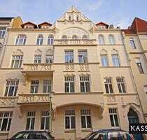 4 Zimmer im Dachgeschoss suchen neue Mieter - Kassel / West