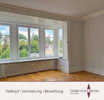 Renovierte 2-Zimmer Altbau Wohnung in stattlichem denkmalgeschützten Wohnhaus - Baden-Baden Innenstadt