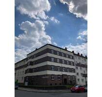 Großzügige 2-Zimmer mit Laminat & Wannenbad in ruhiger Lage! EBK mgl. - Chemnitz Bernsdorf