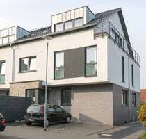 Zentrale, moderne und sehr helle 2 Zimmer Wohnung mit Balkon - Buxtehude