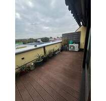 Großzügige 2-­Zimmer-Wohnung - 700,00&nbsp;EUR Kaltmiete, ca.&nbsp; 82,00&nbsp;m&sup2;&nbsp;Wohnfl&auml;che in Nürnberg (PLZ: 90482) Unterbürg