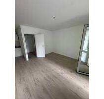 Kernsanierte 1 Zimmer Wohnung (28qm) mit Balkon in Zollstock ab Juli zu vermieten - Köln