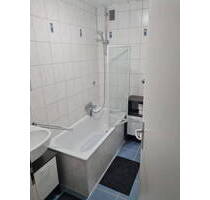 ?? Frisch renovierte & möblierte 2-Zimmer-Wohnung mit Balkon - freie WG-Zimmer - Nürnberg Steinbühl