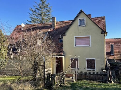 Ansicht - Einfamilienhaus mit Garage - 109.000,00 EUR Kaufpreis, ca.  100,00 m²