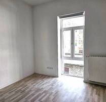 Sorglos-Studentenwohnung mit Balkon - direkt an der Uni! All-Inclusive! Gemeinschaftsküche! - Mannheim