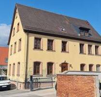 Neu renovierte 3 Zimmer Dachgeschoss Wohnung + Spitzboden in NÜRNBERG-Almoshof