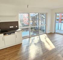 Einziehen und Aufleben - Exklusive Wohnung 3 Zimmer Wohnung mit Einbauküche und Balkon und Gartenanteil am Hochweg - Regensburg Westenviertel