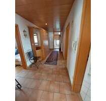 Gepflegte 3,5 Zimmer Wohnung mit Balkon und Kellerraum zu vermieten - Hainburg Hainstadt