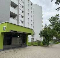 **MODERNISIERTE 1,5 ZIMMER WOHNUNG MIT DUSCHBAD - ENERGETISCH SANIERT** - Berlin Gropiusstadt