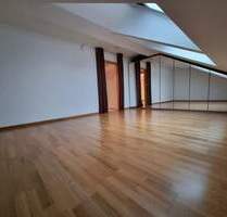 Charmante 1 Zimmer Dachgeschoss-Wohnung in Seevetal-Meckelfeld