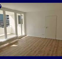 °°Frisches Wohnen in der City°° renovierte 2 Zimmer mit Balkon + neuer Boden, Abstellraum + Aufzug - Braunschweig Bürgerpark