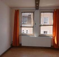 ***Großfamilie oder WG Wohnung - Sechs Zimmerwohnung, Küche, Bad in Kassel Kirchditmold Nahe Straßenbahnhaltestelle zu verkaufen***