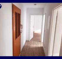 Frisch renovierte 2-Zimmer-Wohnung in City-Lage neuer Boden separate Küche Tageslichtbad - Rostock Stadtmitte