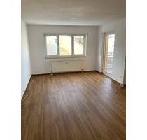 Gemütliche 2-Zimmer mit Wannenbad, EBK, Balkon und Laminat in sehr guter Lage! TG SP mgl. - Chemnitz Borna-Heinersdorf 131