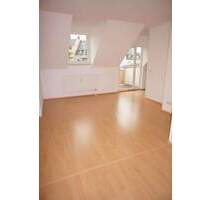 Zzgl EBK 26,- € Süd-Balkon am Wohnzimmer - frei ab 1.2.26 - Chemnitz Kaßberg