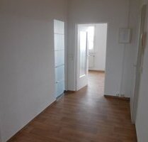 Wir sanieren! 3 Zimmer mit Balkon - Dessau-Roßlau Süd