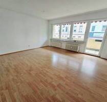Helle 2 Zimmer Wohnung mit EBK und Balkon in Nürnberg Veilhof