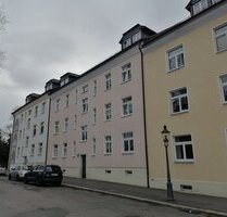 TOP WG 2 Raum Wohnung mit Balkon und EBK in guter Lage von Chemnitz zu vermieten