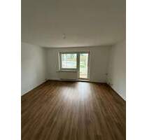 Gemütliche 1-Zimmer mit Balkon, Laminat und Wannenbad in ruhiger Lage - Chemnitz Yorckgebiet