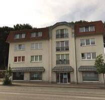 Großzügige 1,5-Zimmer mit Laminat, Stellplatz und Wannenbad zum Toppreis! - Wittgensdorf b Chemnitz