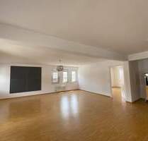 Helle zentral gelegene 2.5-Zimmer Wohnung in Grenzach mit Balkon